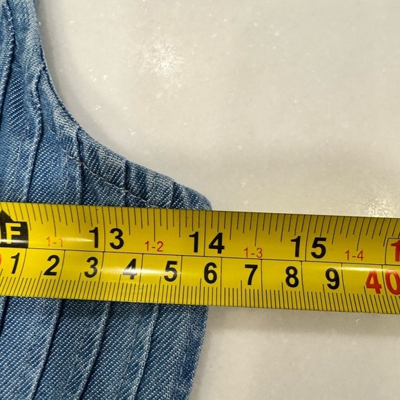 Vineyard Vines Girls Denim Chambray Pintuck Dress Size XS MSRP $89 NWT - Picture 4 of 11